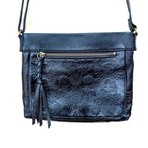 The Sak Black Leather Cross Body/ Shoulder Bag. Pebbled and Tooled Leather